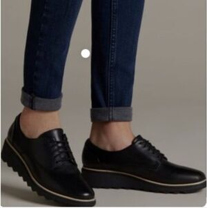 Clarks Sharon Noel lace up Oxford size 8.5. Black leather